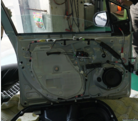 ドアモジュール