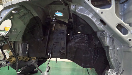 フェンダー・ホイールハウスパネル部品