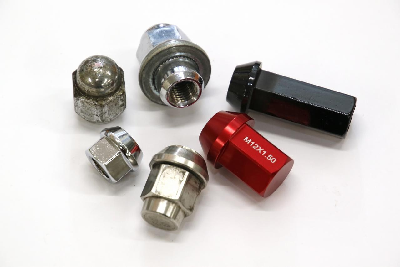 ホイールナット